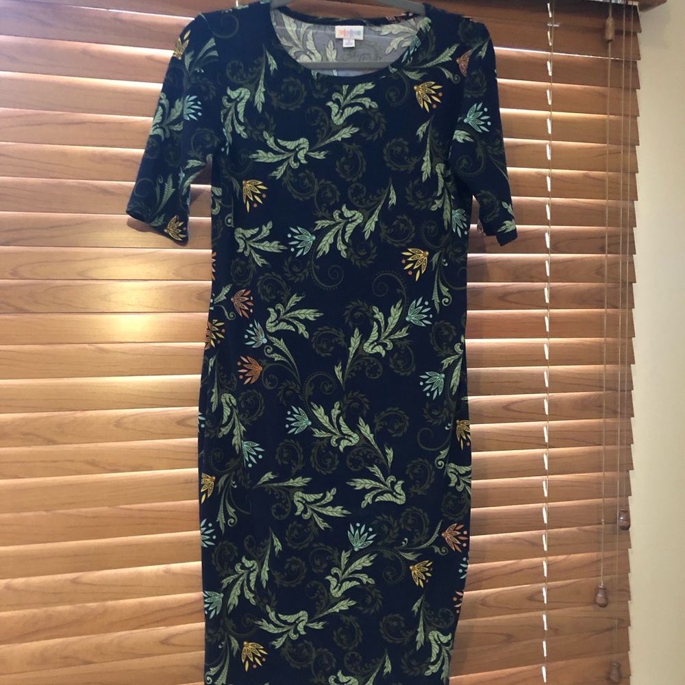 Lularoe floral bodycon dress